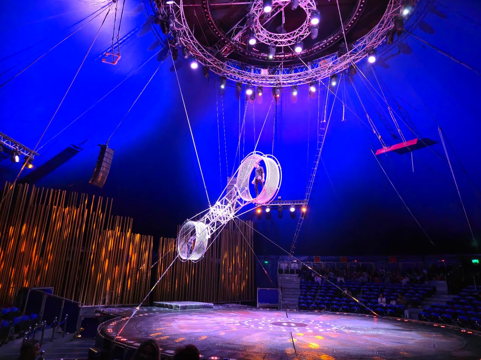 Fontana Circus سيرك فونتانا — صورة ٣