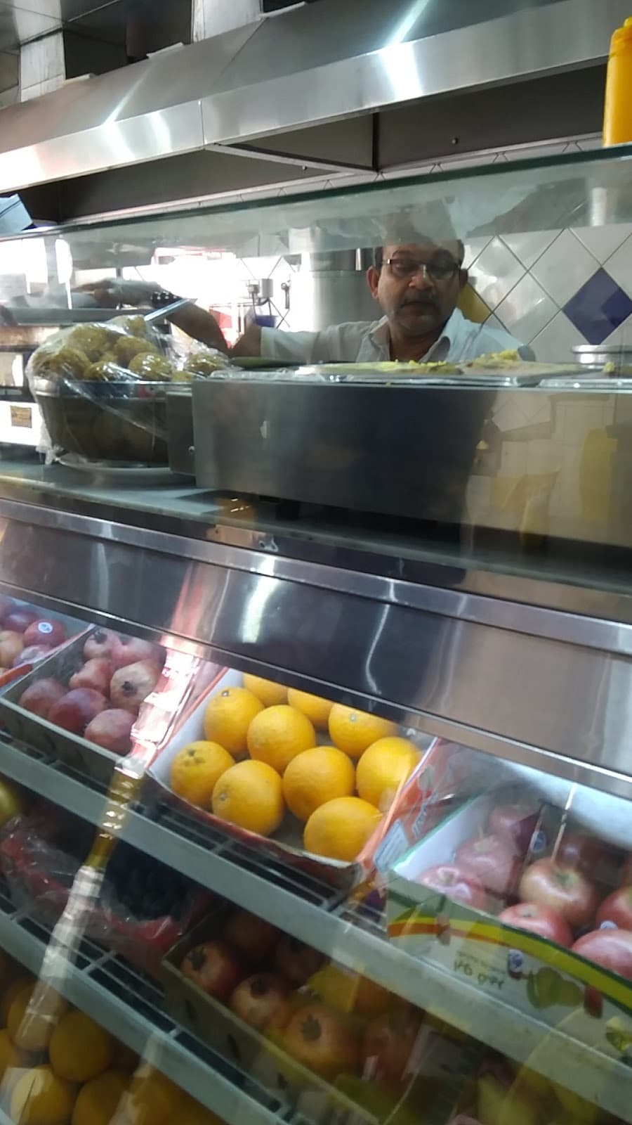 مركز البطحاء التجاري — صورة ٢