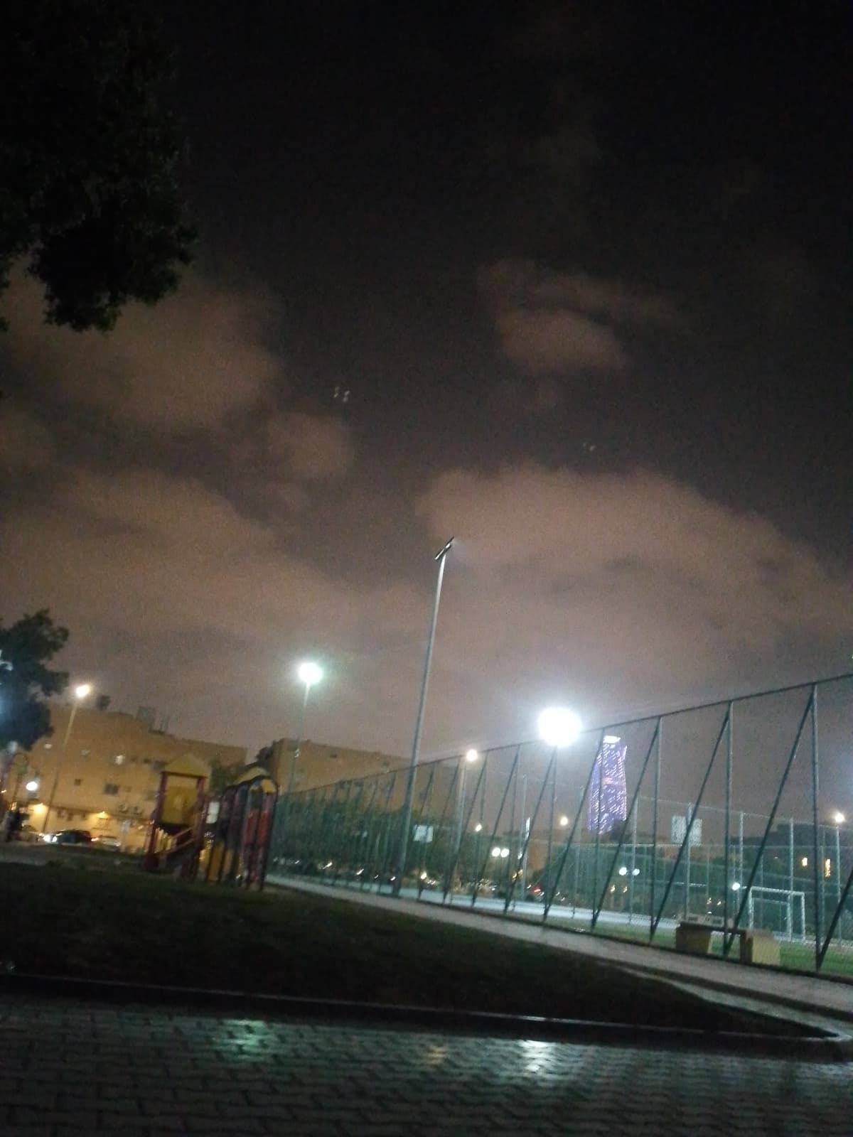 Play ground — صورة ٣