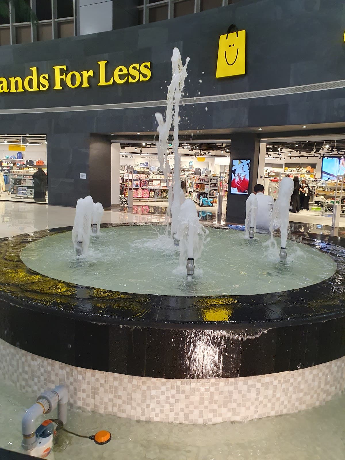 Brands For Less براندز فور لس - Othaim Mall — صورة ٢