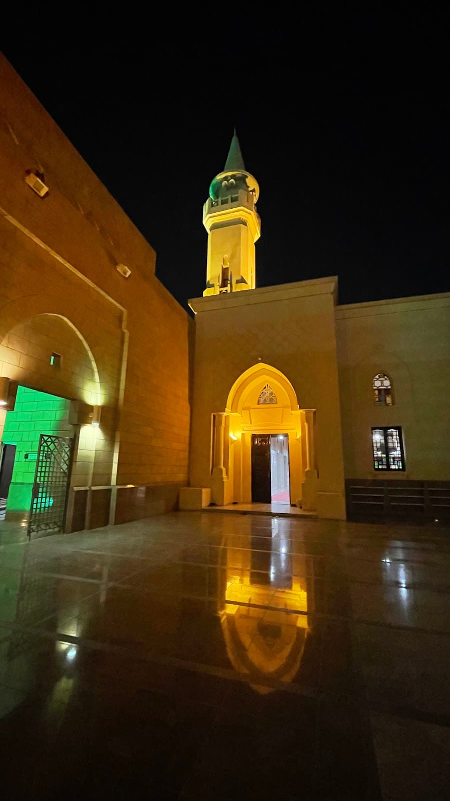 جامع الملك عبدالعزيز — صورة ٣